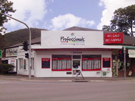 Andrew McMath Real Estate Agents: Ph 03 5967 1800