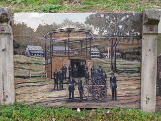 Warburton Fire Brigade in front of the old Band Rotunda 1925. Sponsor: Warburton Pantry. History by Robin Fisher.