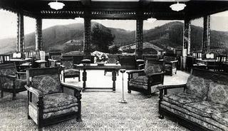 Warburton Chalet - Inside