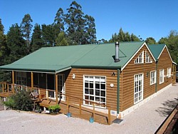 Wattletree Cottage caters for groups 6 to 10+